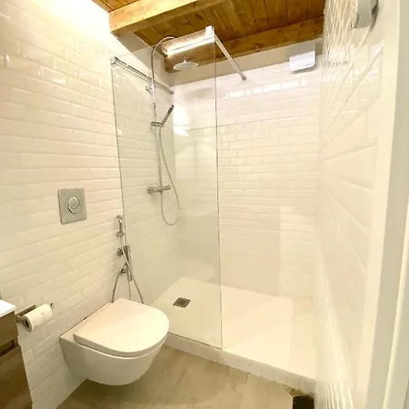 Nice Downtown Loft * ローマ