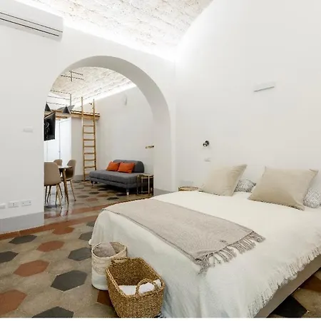 アパート Nice Downtown Loft ローマ