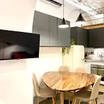아파트 Nice Downtown Loft