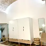 Nice Downtown Loft 아파트 *