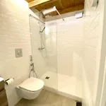 Nice Downtown Loft * 로마