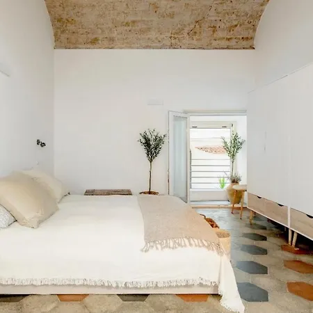 Nice Downtown Loft ローマ