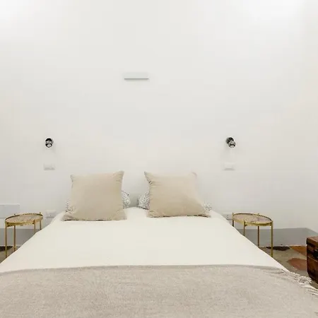 Nice Downtown Loft アパート